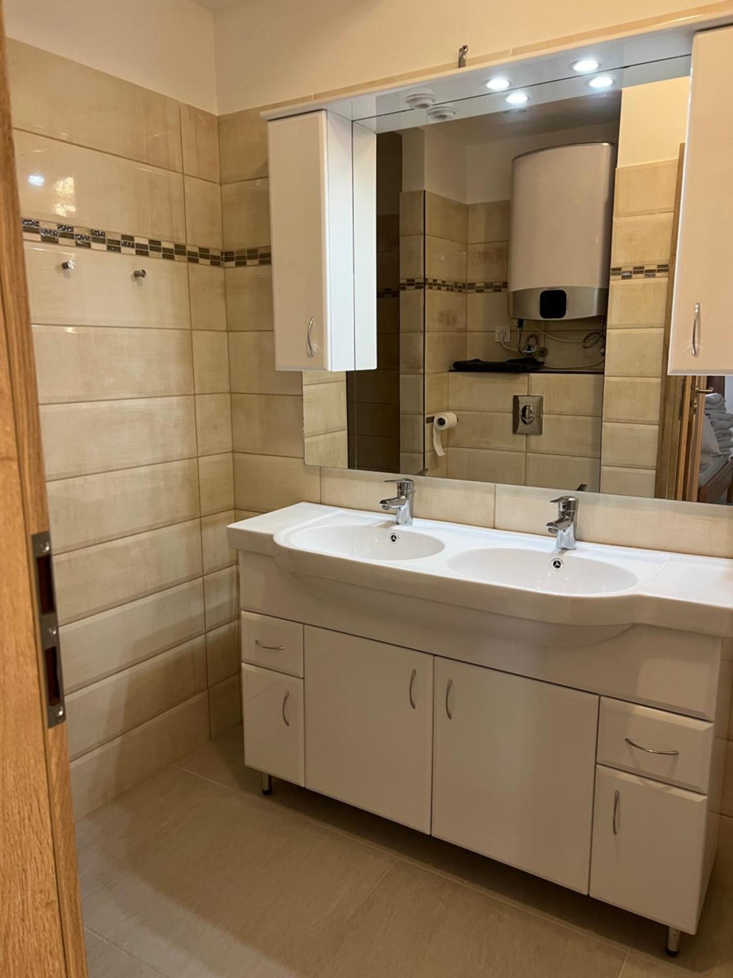Waterfront Apartmanok 扎马迪 外观 照片